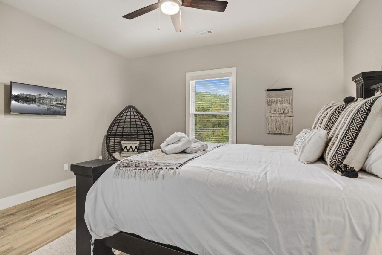 The Dogwood - 5Br - The Dogwood *New* Spring Discounts, On Lake Springdale Exterior photo